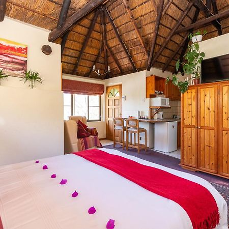 Montagu Little Sanctuary - Hot Spring Access At Reduced Price Apartment Ngoại thất bức ảnh